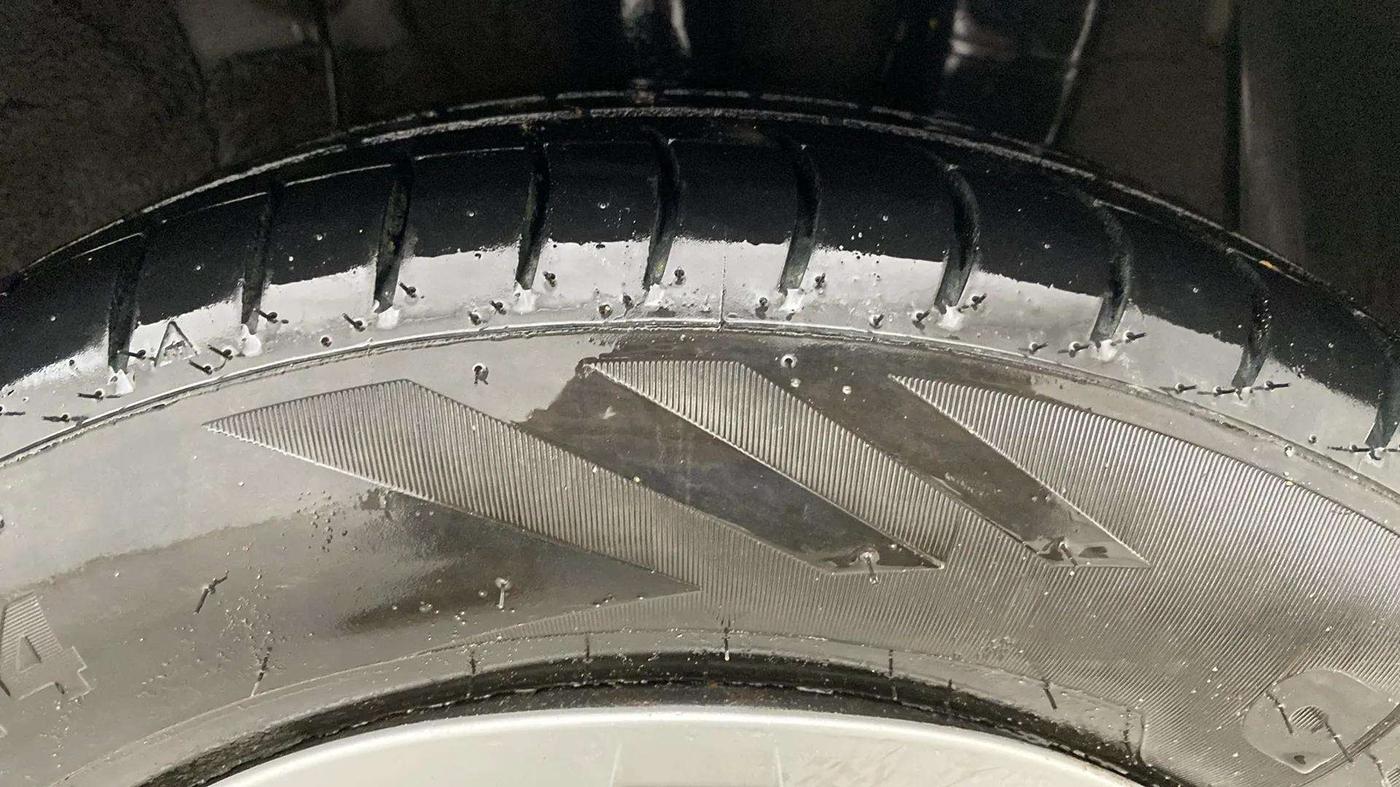 2019 Hyundai Xcent S 1.2, CNG, Manual, 1,20,941 km, Left Rear Tyre Tread