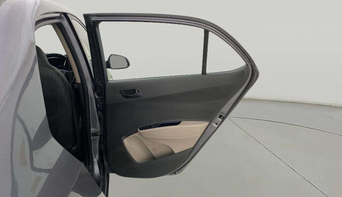 2019 Hyundai Xcent S 1.2, CNG, Manual, 1,20,941 km, RHS Rear Door