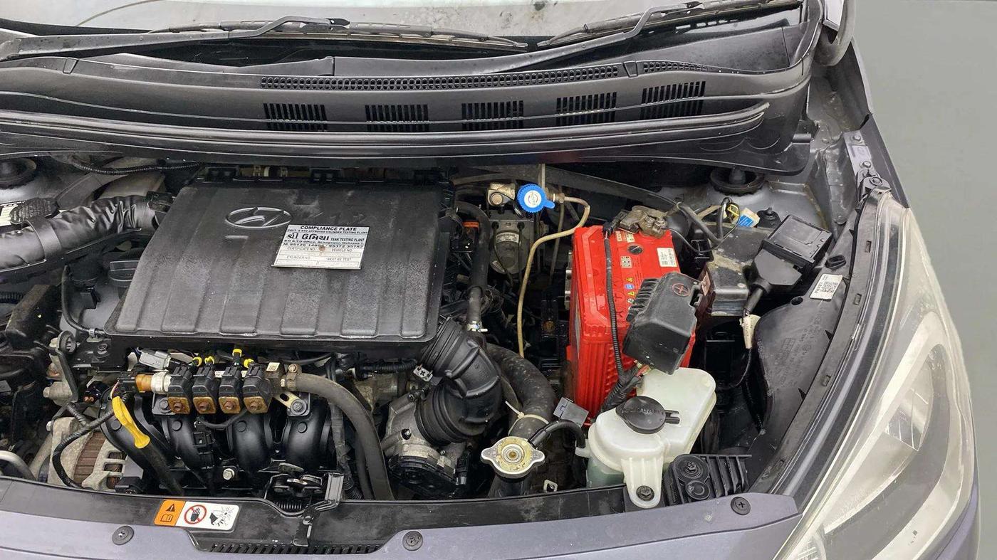 2019 Hyundai Xcent S 1.2, CNG, Manual, 1,20,941 km, Engine View - Left