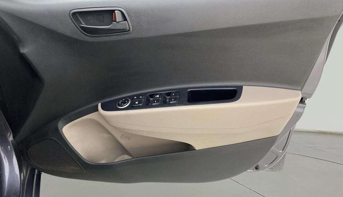 2019 Hyundai Xcent S 1.2, CNG, Manual, 1,20,941 km, Driver Side Door Panels Control