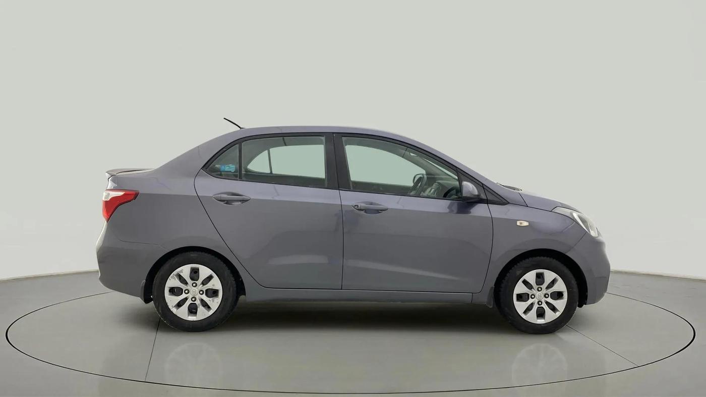 2019 Hyundai Xcent S 1.2, CNG, Manual, 1,20,941 km, Right Side View