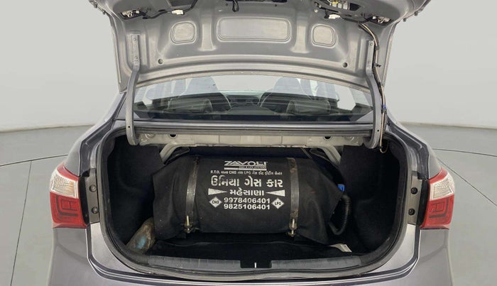 2019 Hyundai Xcent S 1.2, CNG, Manual, 1,20,941 km, Boot Inside