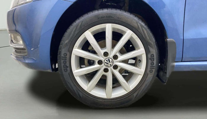 2017 Volkswagen Polo HIGHLINE1.2L, Petrol, Manual, 64,943 km, Left Front Wheel