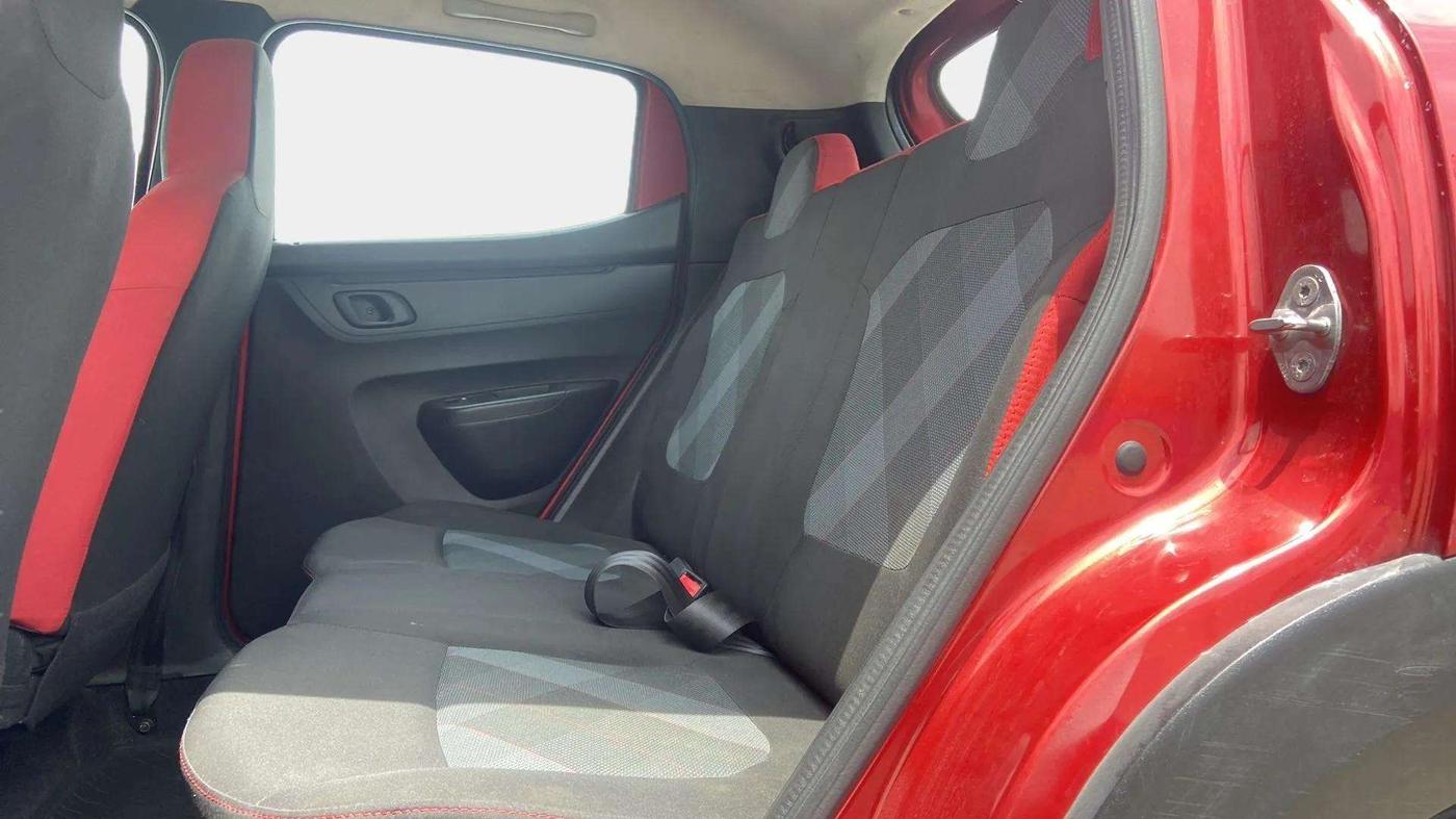 2022 Renault Kwid RXT 1.0 AMT, Petrol, Automatic, 18,128 km, Right Side Rear Door Cabin