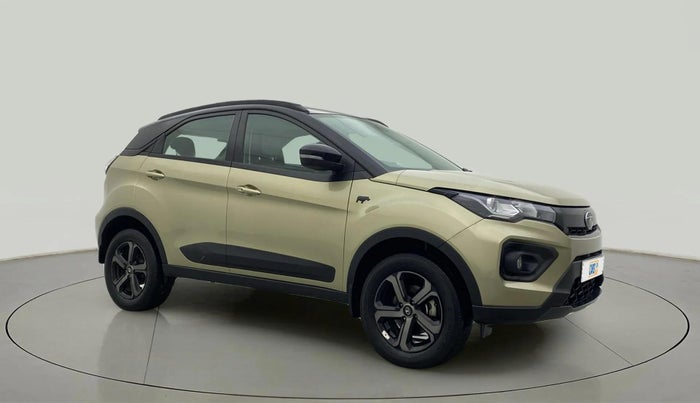 2022 Tata NEXON XZ PLUS PETROL KAZIRANGA, Petrol, Manual, 28,504 km, Right Front Diagonal
