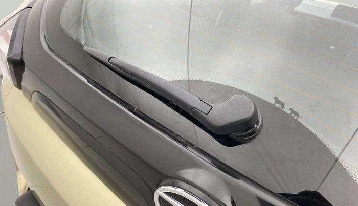 2022 Tata NEXON XZ PLUS PETROL KAZIRANGA, Petrol, Manual, 28,504 km, Rear Wiper