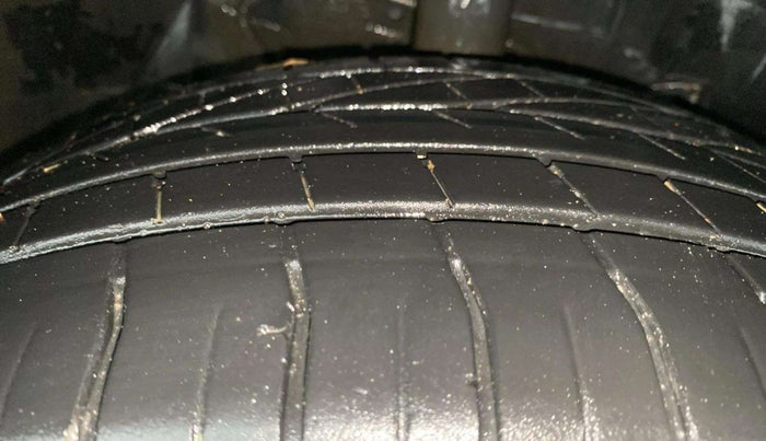 2022 Tata NEXON XZ PLUS PETROL KAZIRANGA, Petrol, Manual, 28,504 km, Right Front Tyre Tread