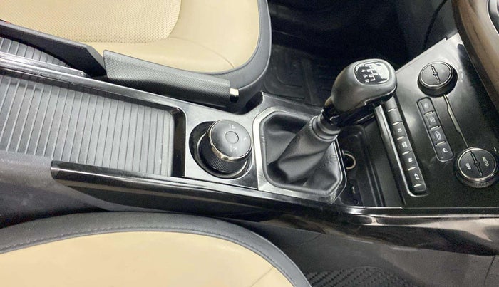 2022 Tata NEXON XZ PLUS PETROL KAZIRANGA, Petrol, Manual, 28,504 km, Gear Lever