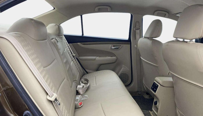2019 Maruti Ciaz DELTA 1.5 SHVS MT PETROL, Petrol, Manual, 24,650 km, Right Side Rear Door Cabin