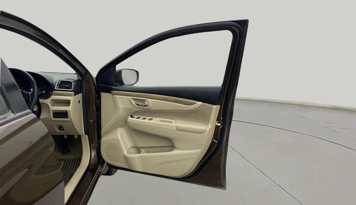2019 Maruti Ciaz DELTA 1.5 SHVS MT PETROL, Petrol, Manual, 24,650 km, RHS Front Door