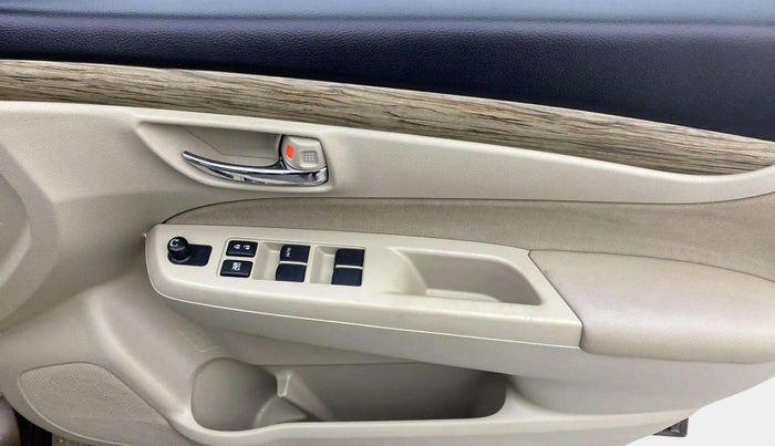 2019 Maruti Ciaz DELTA 1.5 SHVS MT PETROL, Petrol, Manual, 24,650 km, Driver Side Door Panels Control