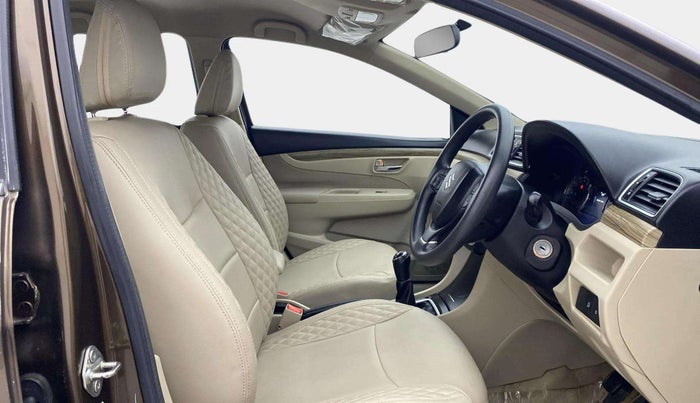 2019 Maruti Ciaz DELTA 1.5 SHVS MT PETROL, Petrol, Manual, 24,650 km, Right Side Front Door Cabin