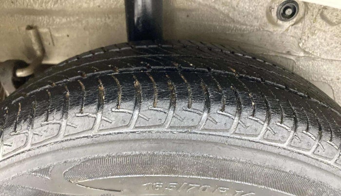 2017 Maruti Celerio VXI AMT, Petrol, Automatic, 35,465 km, Right Rear Tyre Tread