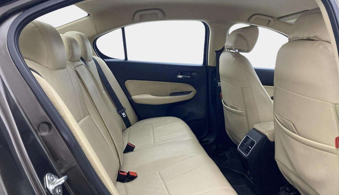 2022 Honda City 1.5L I-VTEC V CVT 5TH GEN, Petrol, Automatic, 16,073 km, Right Side Rear Door Cabin
