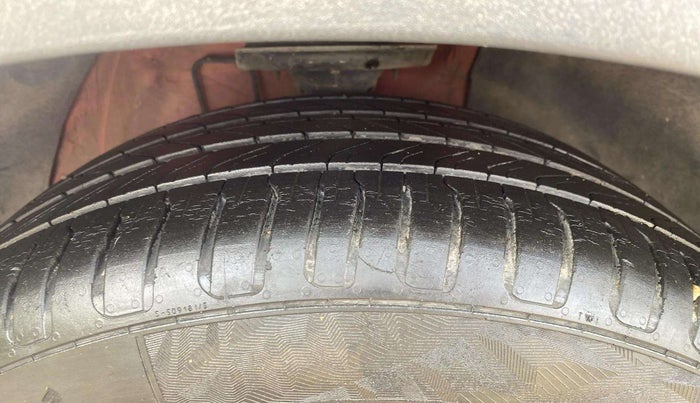 2022 MG ASTOR SHARP 1.5 MT, Petrol, Manual, 11,707 km, Left Front Tyre Tread