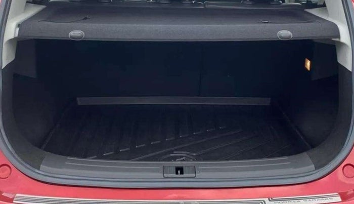 2022 MG ASTOR SHARP 1.5 MT, Petrol, Manual, 11,707 km, Boot Inside
