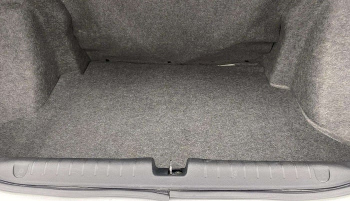 2019 Honda Amaze 1.2L I-VTEC VX CVT, Petrol, Automatic, 74,629 km, Boot Inside