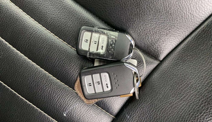 2019 Honda Amaze 1.2L I-VTEC VX CVT, Petrol, Automatic, 74,629 km, Key Close Up
