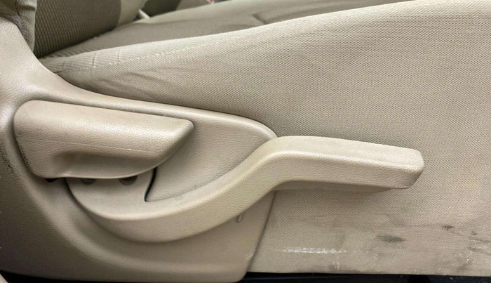 2015 Honda Brio VX AT, Petrol, Automatic, 42,184 km, Driver Side Adjustment Panel