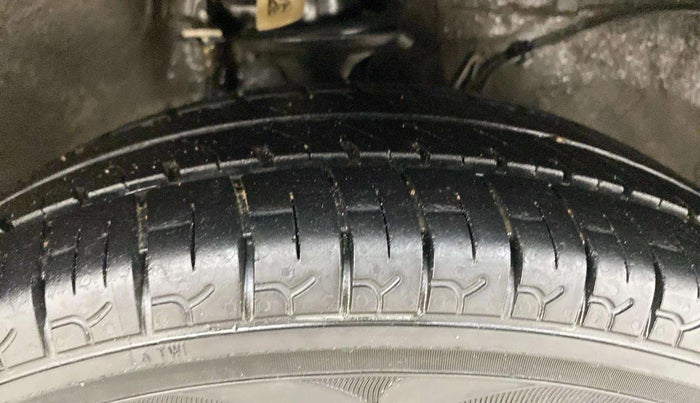 2021 Maruti Alto LXI, Petrol, Manual, 73,903 km, Right Front Tyre Tread