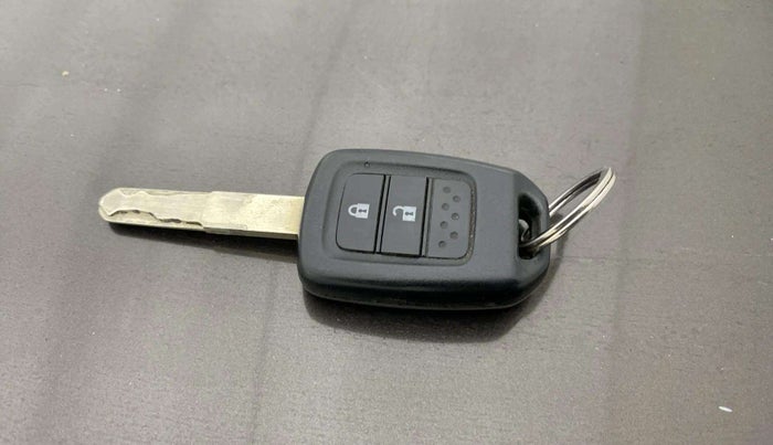 2019 Honda Amaze 1.2L I-VTEC S CVT, Petrol, Automatic, 21,897 km, Key Close Up