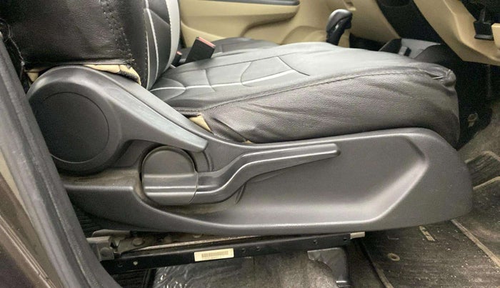 2019 Honda Amaze 1.2L I-VTEC S CVT, Petrol, Automatic, 21,897 km, Driver Side Adjustment Panel