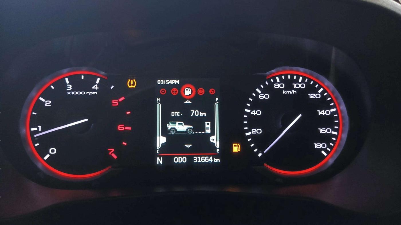 2023 Mahindra Thar LX HARD TOP 4WD MT, Diesel, Manual, 31,665 km, Odometer Image