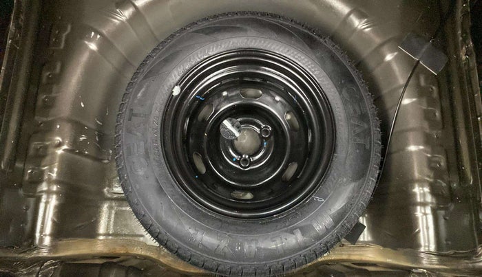2018 Renault Kwid CLIMBER 1.0, Petrol, Manual, 18,079 km, Spare Tyre