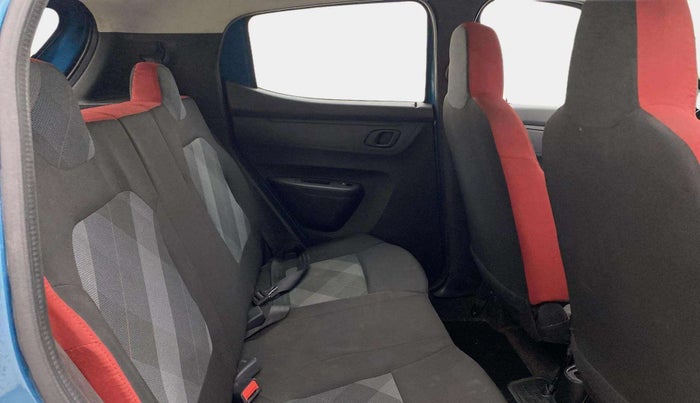 2021 Renault Kwid RXT 1.0 AMT, Petrol, Automatic, 34,825 km, Right Side Rear Door Cabin