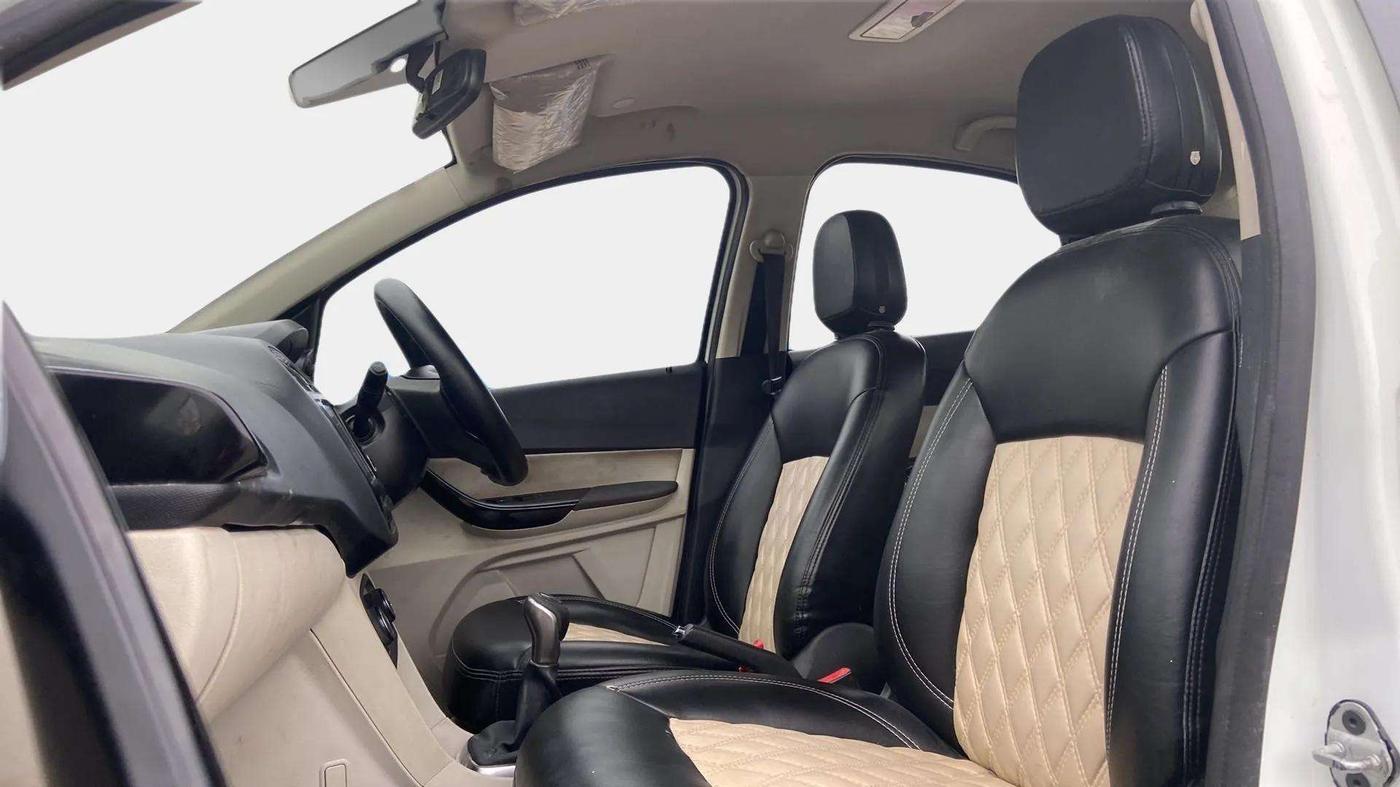2022 Tata TIGOR XZ PLUS PETROL, Petrol, Manual, 66,238 km, Right Side Front Door Cabin