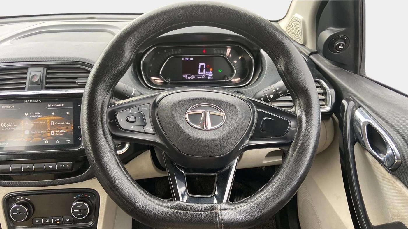2022 Tata TIGOR XZ PLUS PETROL, Petrol, Manual, 66,238 km, Steering Wheel Close Up