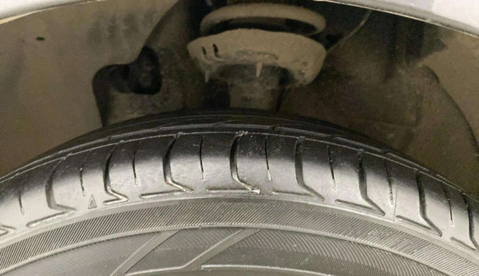 2020 Hyundai GRAND I10 NIOS SPORTZ AMT 1.2 KAPPA VTVT, Petrol, Automatic, 62,502 km, Left Front Tyre Tread