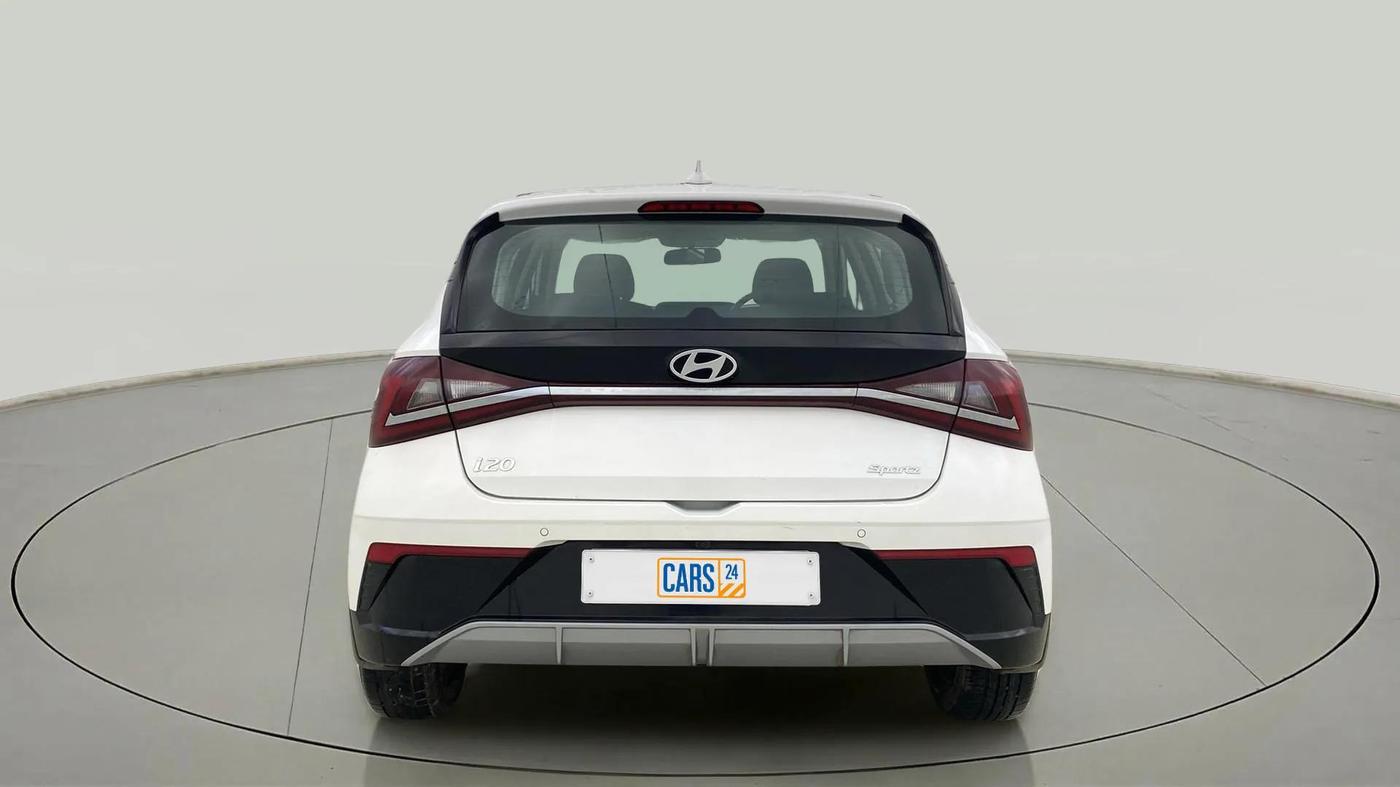 2024 Hyundai NEW I20 SPORTZ 1.2 IVT, Petrol, Automatic, 7,081 km, Back/Rear
