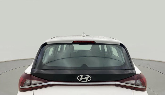 2024 Hyundai NEW I20 SPORTZ 1.2 IVT, Petrol, Automatic, 7,081 km, Rear Windshield