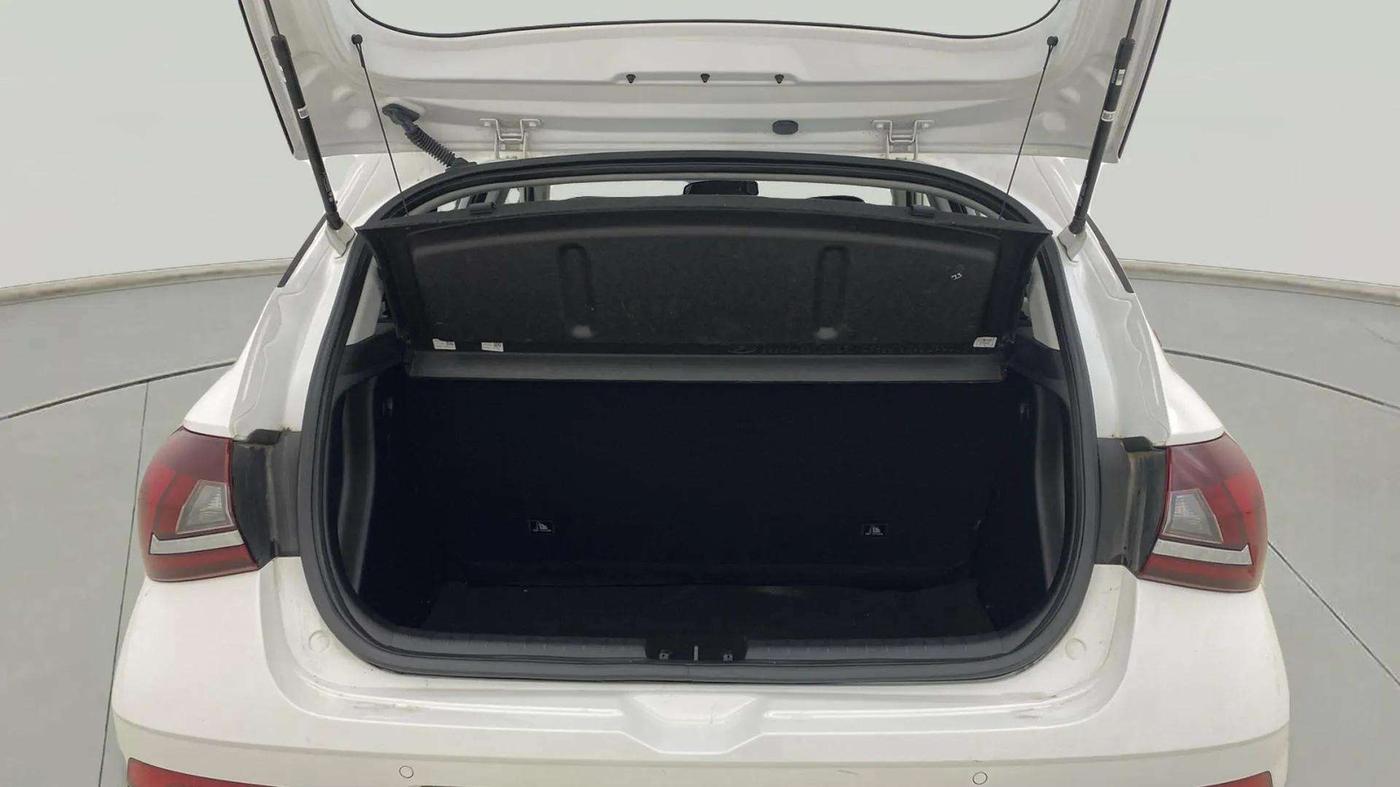 2024 Hyundai NEW I20 SPORTZ 1.2 IVT, Petrol, Automatic, 7,081 km, Boot Open Zoomed View