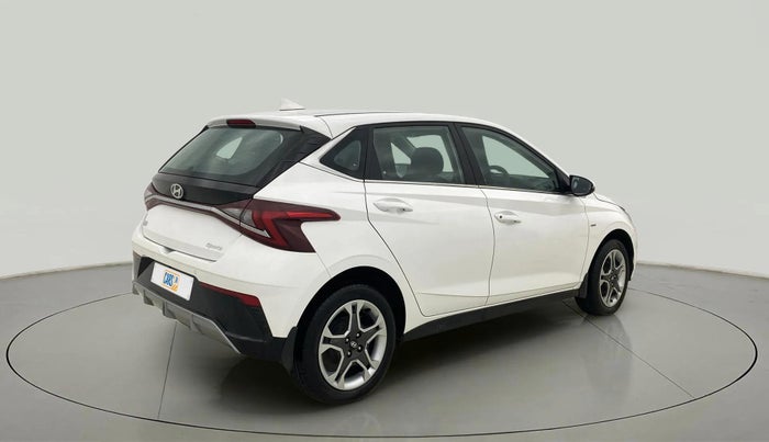 2024 Hyundai NEW I20 SPORTZ 1.2 IVT, Petrol, Automatic, 7,081 km, Right Back Diagonal
