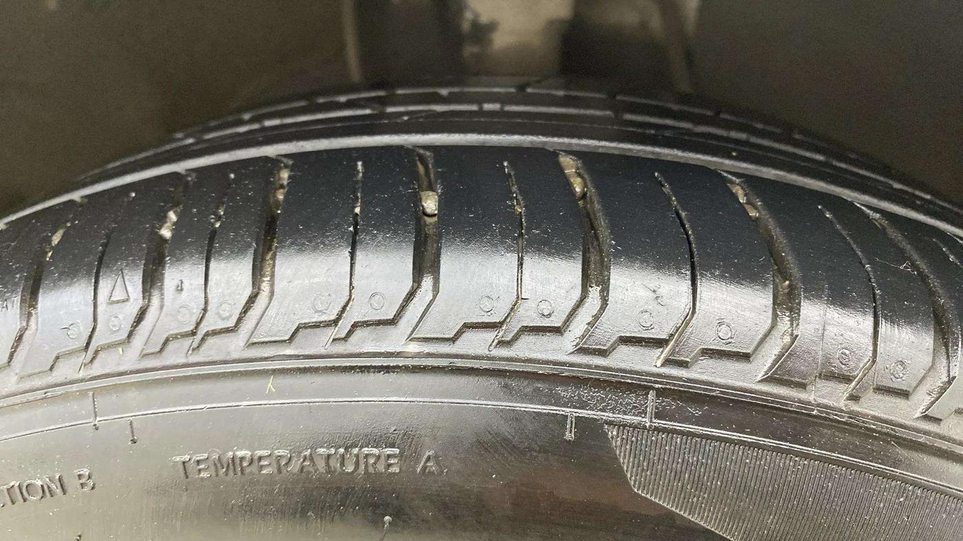 2024 Hyundai NEW I20 SPORTZ 1.2 IVT, Petrol, Automatic, 7,081 km, Right Front Tyre Tread
