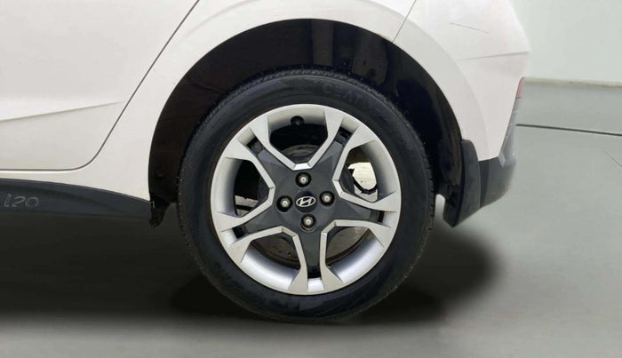 2024 Hyundai NEW I20 SPORTZ 1.2 IVT, Petrol, Automatic, 7,081 km, Left Rear Wheel