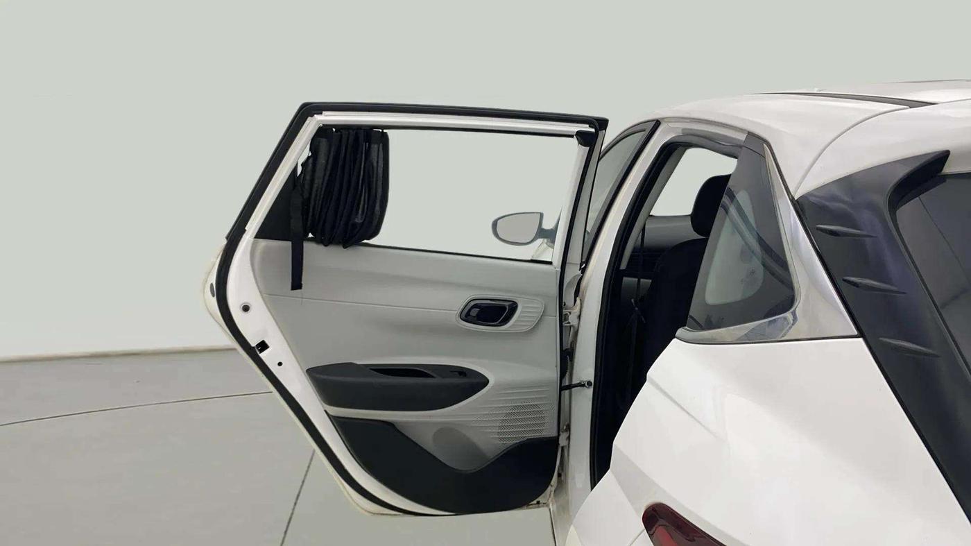 2024 Hyundai NEW I20 SPORTZ 1.2 IVT, Petrol, Automatic, 7,081 km, LHS Rear Door