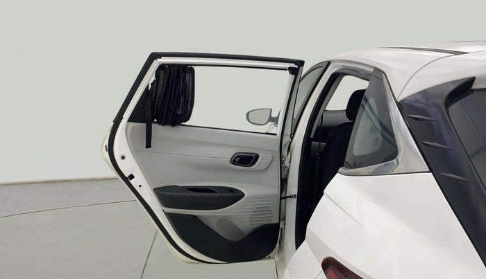 2024 Hyundai NEW I20 SPORTZ 1.2 IVT, Petrol, Automatic, 7,081 km, LHS Rear Door