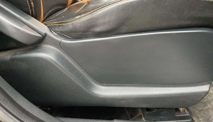 2018 Ford Ecosport TREND 1.5L DIESEL, Diesel, Manual, 46,418 km, Driver Side Adjustment Panel