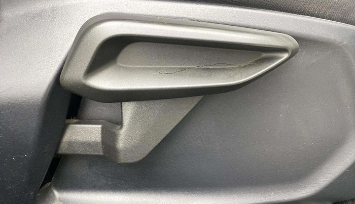 2022 Tata NEXON XZ PLUS (HS) PETROL DUAL TONE, Petrol, Manual, 31,367 km, Driver Side Adjustment Panel