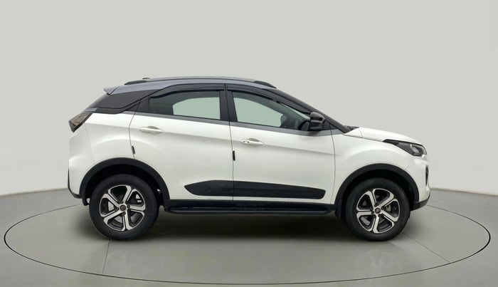 2022 Tata NEXON XZ PLUS (HS) PETROL DUAL TONE, Petrol, Manual, 31,367 km, Right Side View