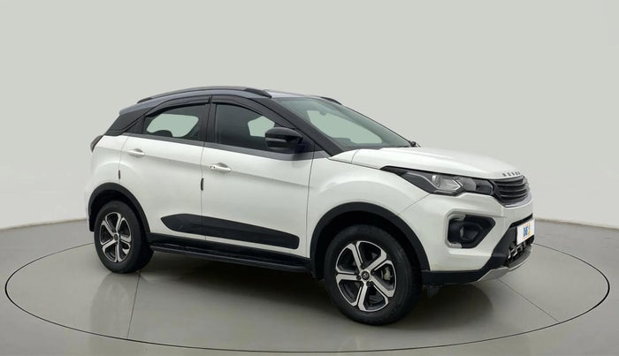 2022 Tata NEXON XZ PLUS (HS) PETROL DUAL TONE, Petrol, Manual, 31,367 km, Right Front Diagonal