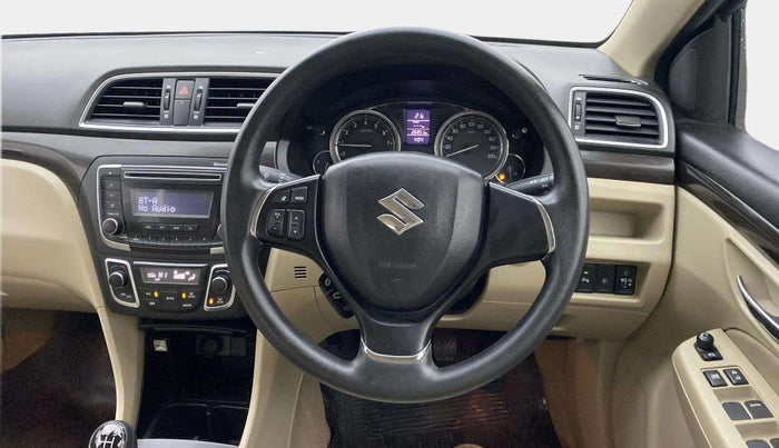2015 Maruti Ciaz ZXI, Petrol, Manual, 26,826 km, Steering Wheel Close Up