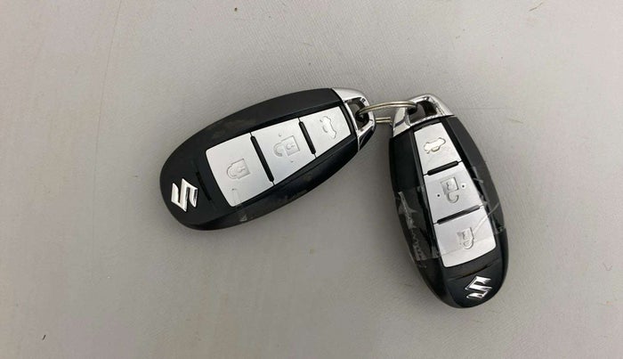 2015 Maruti Ciaz ZXI, Petrol, Manual, 26,826 km, Key Close Up