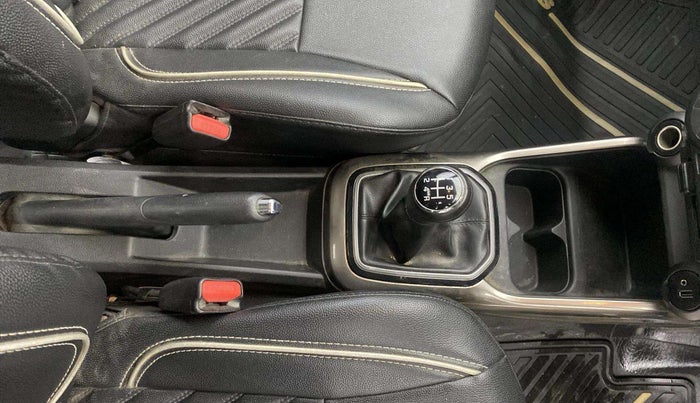 2018 Maruti IGNIS DELTA 1.2, Petrol, Manual, 38,370 km, Gear Lever