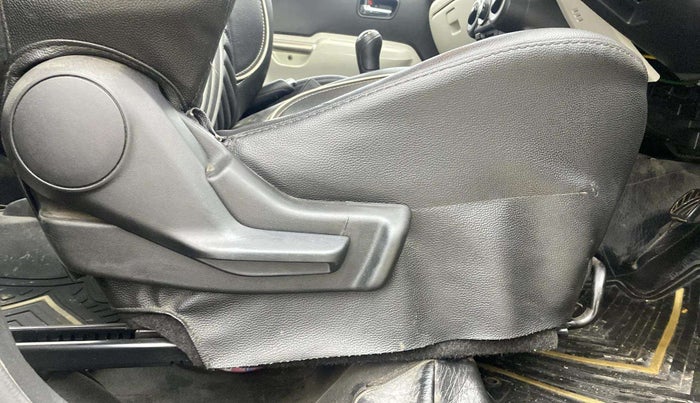 2018 Maruti IGNIS DELTA 1.2, Petrol, Manual, 38,370 km, Driver Side Adjustment Panel