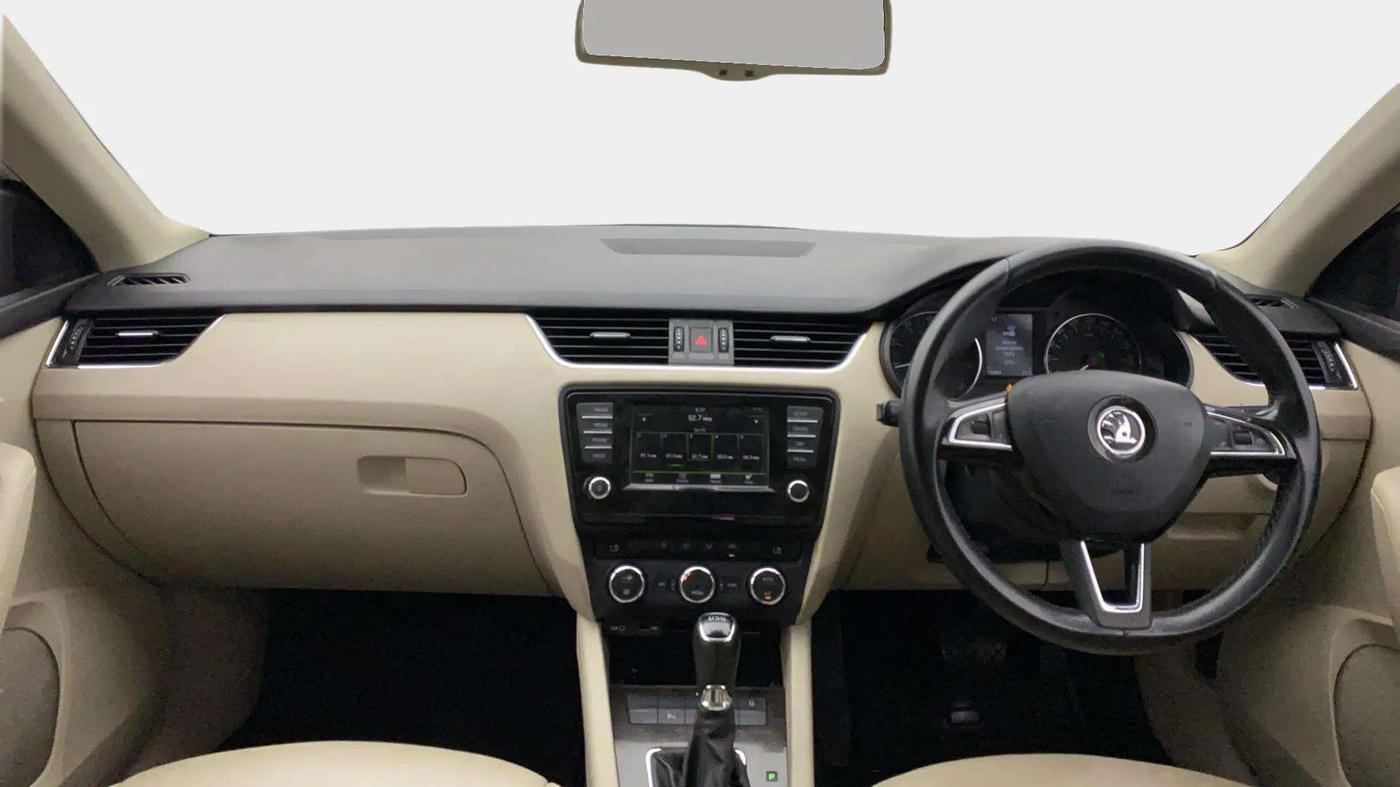 2015 Skoda Octavia STYLE PLUS AT 1.8 TSI, Petrol, Automatic, 71,177 km, Dashboard