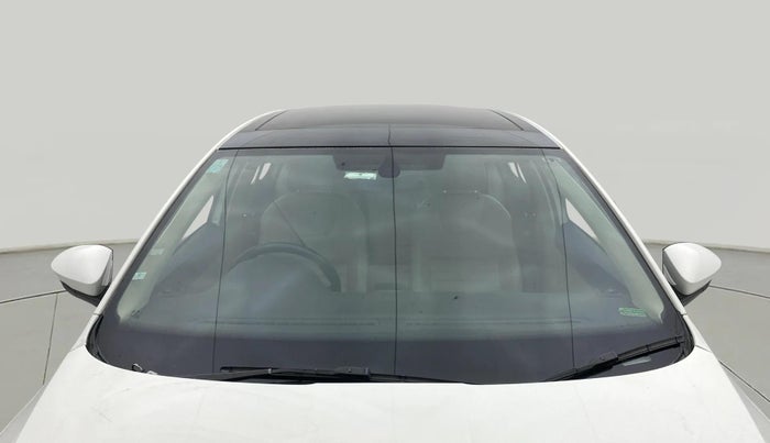 2015 Skoda Octavia STYLE PLUS AT 1.8 TSI, Petrol, Automatic, 70,481 km, Front Windshield